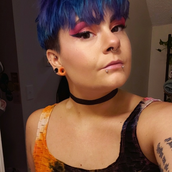 Meet your Posher, Kayliegh - Picture 1 of 1